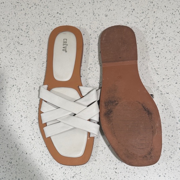 Crevo Women's Cream Sandals - Picture 1 of 1